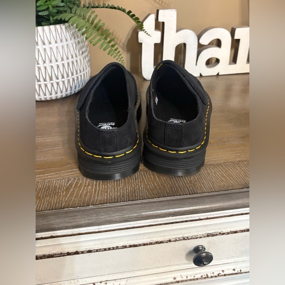 Dr. Martens Zebzag Anywhere Mules NIB Women’s Size 6 - Picture 12 of 16